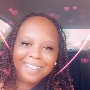 Meet your Posher, Alisa